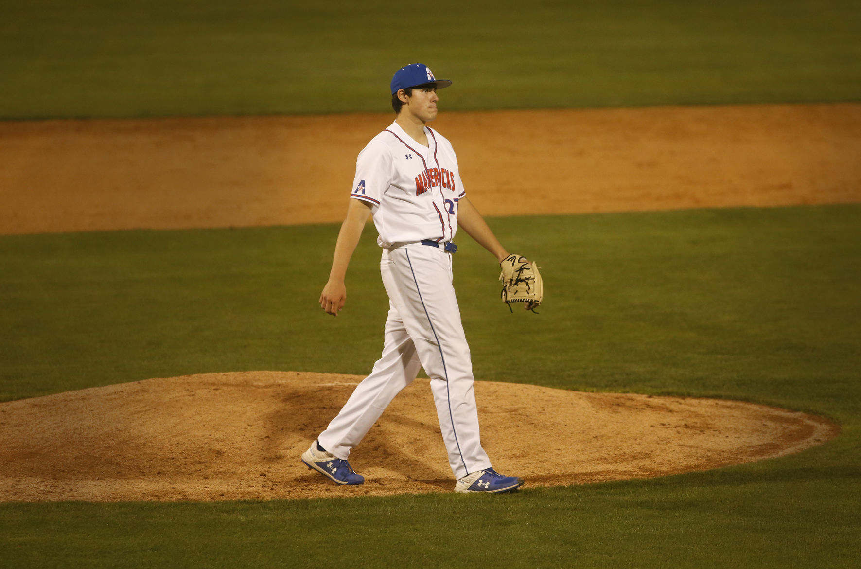 UTA baseball extends losing streak with loss to Dallas Baptist University